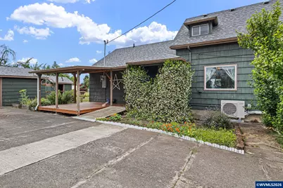 320 E Blakely Av, Brownsville, OR 97327 - Photo 35