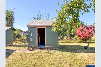 320 E Blakely Av, Brownsville, OR 97327 - Photo 45