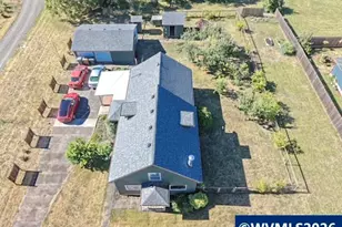 320 E Blakely Ave, Brownsville, OR 97327 - Photo 45