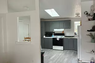 799 Hardcastle Av, Woodburn, OR 97071 - Photo 3