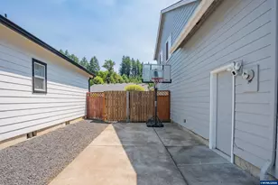 4955 Mimosa Cir, Sweet Home, OR 97356 - Photo 31