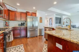 851 S 5th St, Jefferson, OR 97352 - Photo 5