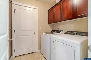 851 S 5th St, Jefferson, OR 97352 - Photo 23