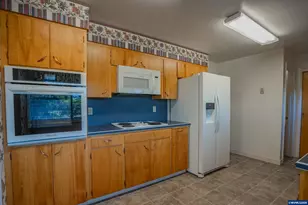850 W Rose St, Lebanon, OR 97355 - Photo 7