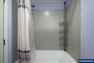 1012 S Water St, Silverton, OR 97381 - Photo 31