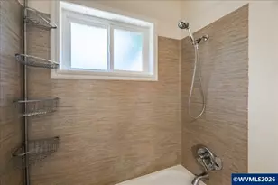 1012 S Water St, Silverton, OR 97381 - Photo 27
