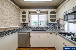 1012 S Water St, Silverton, OR 97381 - Photo 15