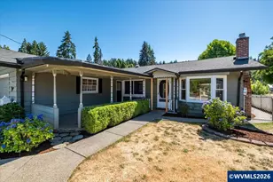 1012 S Water St, Silverton, OR 97381 - Photo 5