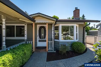 1012 S Water St, Silverton, OR 97381 - Photo 7