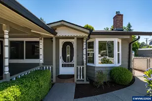 1012 S Water St, Silverton, OR 97381 - Photo 7