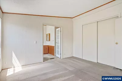 5422 Portland Rd NE #102, Salem, OR 97305 - Photo 15