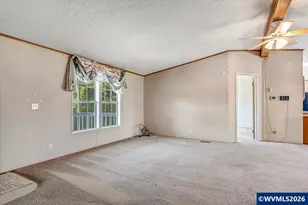 5422 Portland Rd NE, Salem, OR 97305 - Photo 3