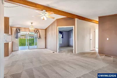 5422 Portland Rd NE #102, Salem, OR 97305 - Photo 5