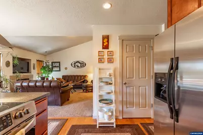 38886 SW 5th Av, Scio, OR 97374 - Photo 9