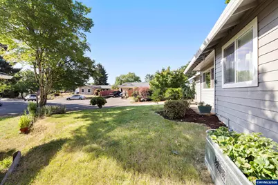 5302 Nestucca Ct S, Salem, OR 97306 - Photo 5
