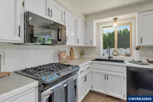 715 Wildflower St NE, Salem, OR 97301 - Photo 13