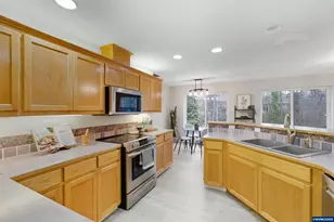 2367 Wilark Dr NW, Salem, OR 97304 - Photo 5