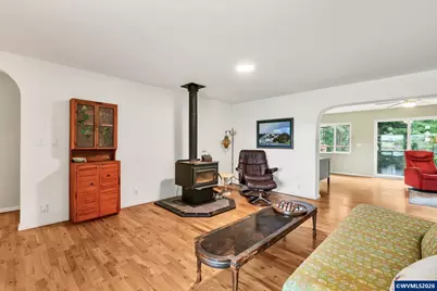85385 Ridgeway Rd, Pleasanthill, OR 97455 - Photo 9