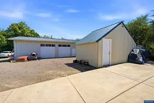 5290 Caplinger Rd SE, Salem, OR 97317 - Photo 15