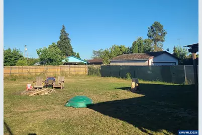 267 N 5th St, Jefferson, OR 97352 - Photo 9