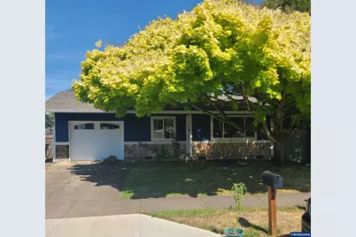 267 N 5th St, Jefferson, OR 97352 - Photo 1