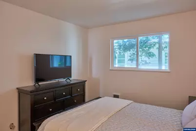 1415 NW 31st Pl, Lincoln City, OR 97367 - Photo 15