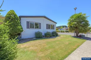 1444 NW 9th Ct, McMinnville, OR 97128 - Photo 3