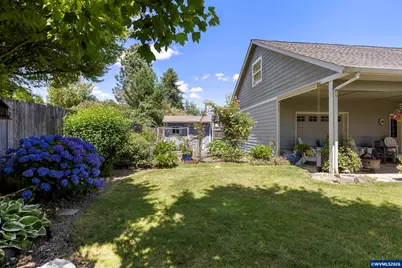 777 SE Cynthian Av, Dallas, OR 97338 - Photo 39