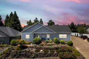 777 SE Cynthian Av, Dallas, OR 97338 - Photo 3