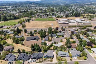777 SE Cynthian Av, Dallas, OR 97338 - Photo 49