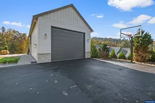 8478 Valley Way SE, Turner, OR 97392 - Photo 41