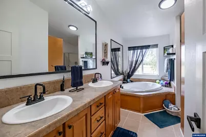 7570 Olney St SE, Salem, OR 97317 - Photo 17
