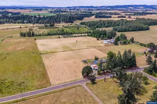 7570 Olney St SE, Salem, OR 97317 - Photo 39