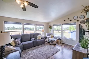 7570 Olney St SE, Salem, OR 97317 - Photo 13