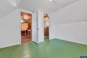 4545 Hazelgreen Rd, Salem, OR 97305 - Photo 13