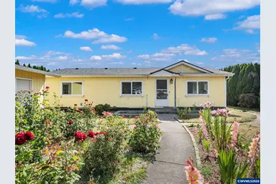 1544 Woodland Av, Woodburn, OR 97071 - Photo 7