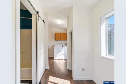 1544 Woodland Av, Woodburn, OR 97071 - Photo 23