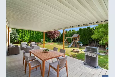 1544 Woodland Av, Woodburn, OR 97071 - Photo 25