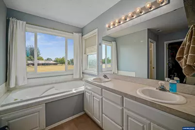 1082 Merlot Av NE, Keizer, OR 97303 - Photo 33