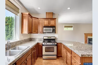2638 Nautilus Av NW, Salem, OR 97304 - Photo 9
