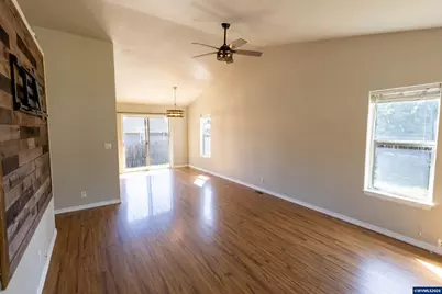578 Pioneer St, Philomath, OR 97330 - Photo 13