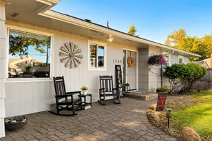 1946 SE Miller Ave, Dallas, OR 97338 - Photo 3
