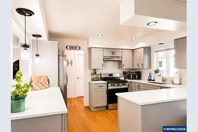 1946 SE Miller Av, Dallas, OR 97338 - Photo 17
