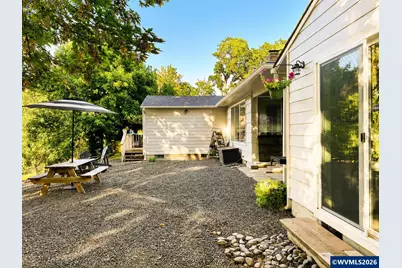 1946 SE Miller Av, Dallas, OR 97338 - Photo 39