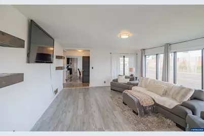 160 Tangent St, Lebanon, OR 97355 - Photo 13