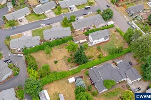 931 S Water St, Silverton, OR 97381 - Photo 13