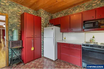 931 S Water St, Silverton, OR 97381 - Photo 29