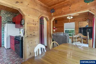 931 S Water St, Silverton, OR 97381 - Photo 31