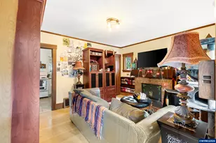 802 Cottage St NE, Salem, OR 97301 - Photo 3