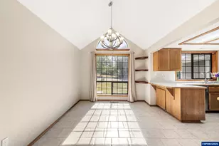 2057 Linwood St NW, Salem, OR 97304 - Photo 11